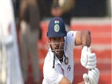  india vs sri lanka: 2nd test Mayank Agarwal was run out after lbw appeal discarded by umpire on no ball watch viral video