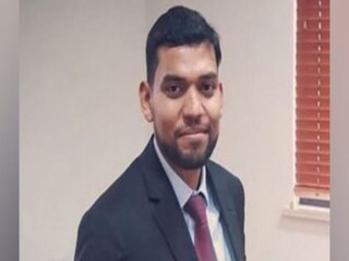 ২০০৮ ব্যাচের আইএফএস অফিসার ছিলেন মুকুল আর্য৷ 