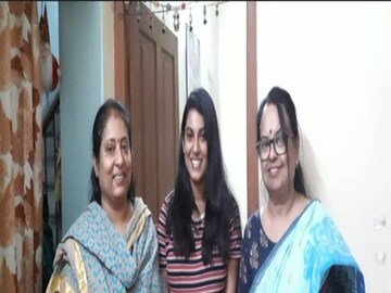 কলম্বো থেকে দিল্লি হয়ে কলকাতায় চলে আসেন