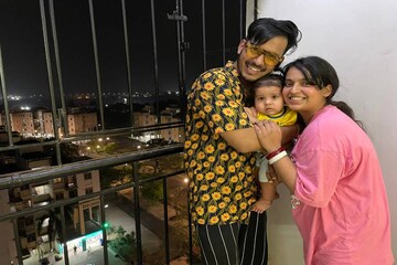 ছোট্ট কেশবকে কোলে নিয়েই আনন্দ সংবাদ জানালেন অভিনেত্রী মধুবনী ছোট্ট কেশবকে কোলে নিয়েই আনন্দ সংবাদ জানালেন অভিনেত্রী মধুবনী