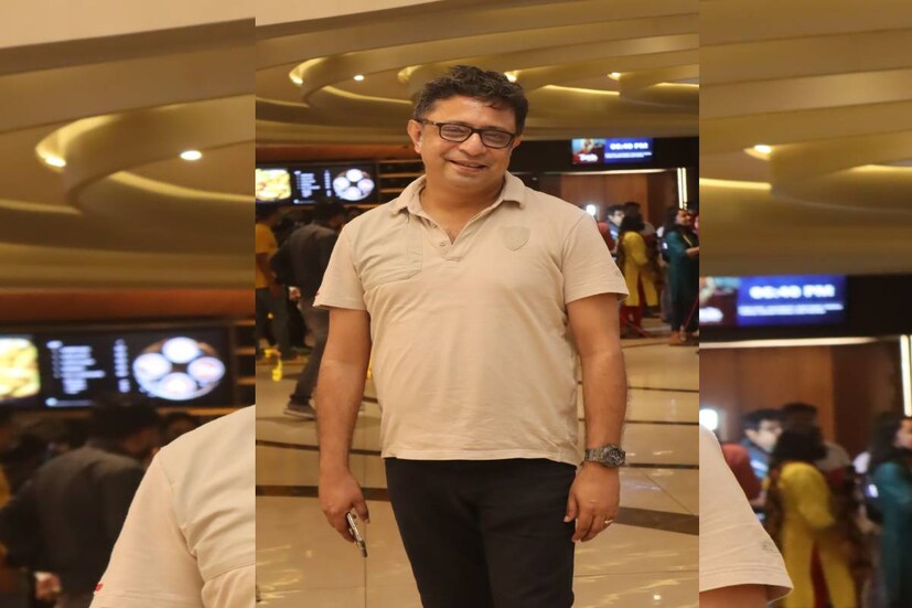 সবথেকে ইন্টারেস্টিং বিষয় ,এই ছবিতে অভিনয় করতে দেখা যাবে গায়ক রূপঙ্কর বাগচীকে। 