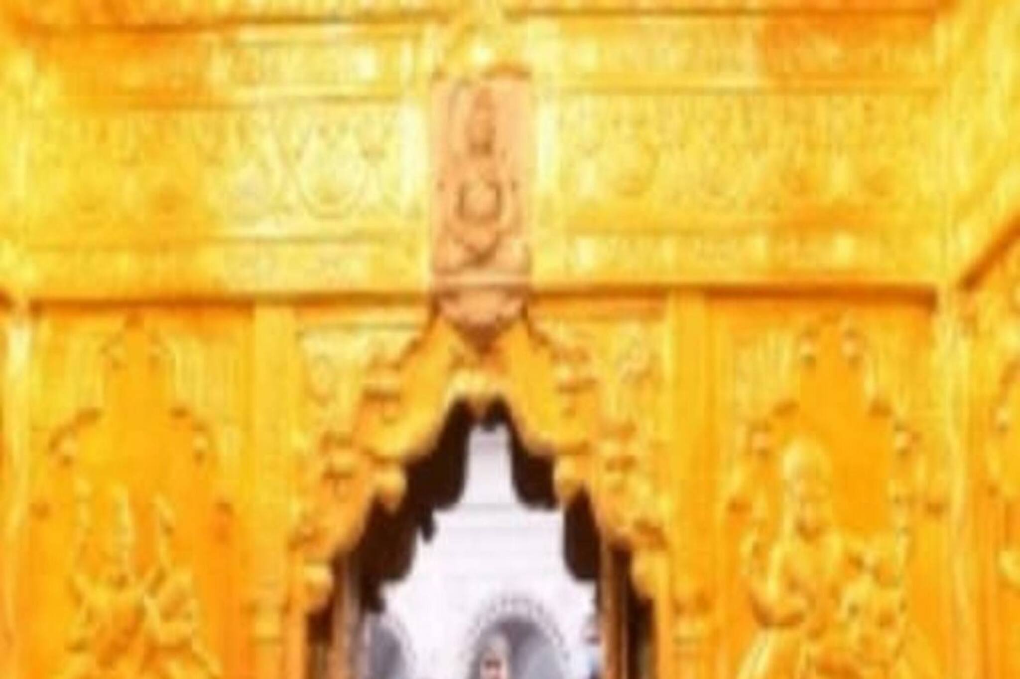 ৬০ কেজি সোনা দান অজ্ঞাতপরিচয় দাতার! স্বর্ণসাজে সেজে উঠছে কাশী বিশ্বনাথ মন্দির