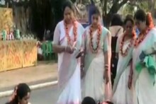 অংশগ্রহণে ছাত্রী থেকে পঞ্চাশোর্ধ মহিলা, দোলের আগেই রঙিন সাজে সাজল দুর্গাপুর