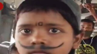 বিষাদমাখা মুখে সে জানায়, স্কুল গেলে চলবে না বিষাদমাখা মুখে সে জানায়, স্কুল গেলে চলবে না