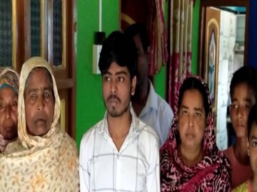 ছেলেরা ঘরে ফেরায় স্বস্তিতে দুই পরিবার