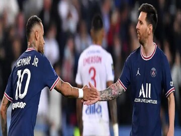 Viral Video: lionel messi and neymar booed by paris saint germain fans