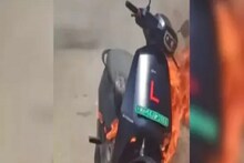 রাস্তার মাঝখানে দাউ দাউ করে জ্বলছে Ola E-Scooter, মুহূর্তে ভাইরাল ভিডিও!