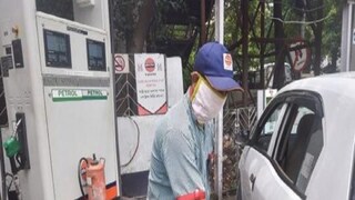 আরও দামি হল পেট্রোল- ডিজেল৷ আরও দামি হল পেট্রোল- ডিজেল৷