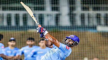 দিল্লির নেটে নিজের চেনা মেজাজে ঋষভ দিল্লির নেটে নিজের চেনা মেজাজে ঋষভ