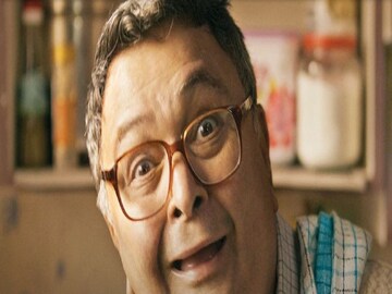 সশরীরে না হলেও তিনি আছেন
