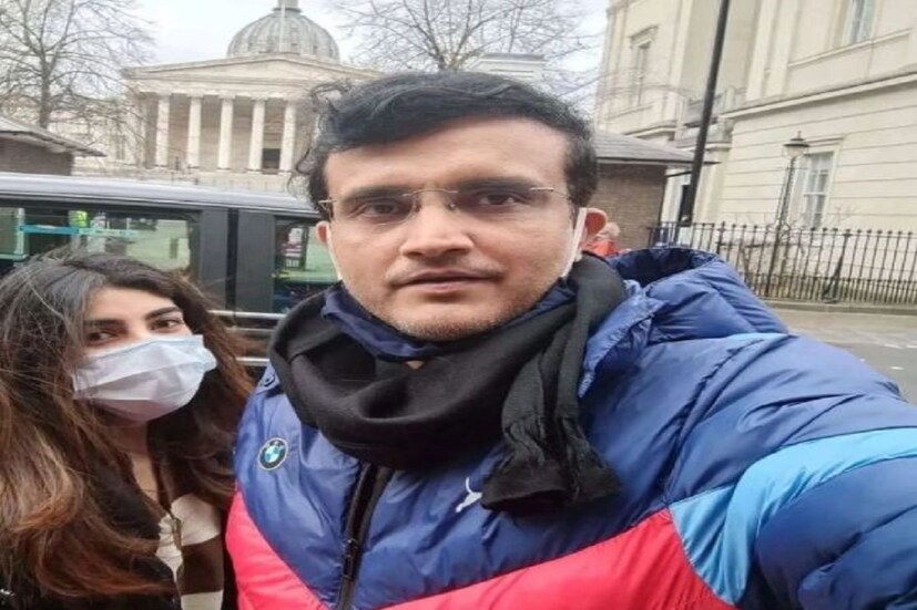 সৌরভ তাই পাঁচ মাসের টানা কাজের পর মেয়ের কাছে যাওয়াকে ব্রেক বলেছেন৷ জীবনে ব্রেক খুব গুরুত্বপূর্ণ বলেছেন পাশাপাশি তিনি এও বলেছেন ঠাণ্ডার জায়গায় ছুটি কাটানো দারুণ মজাদার৷