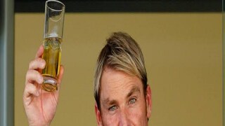 ক্যাসিনোয় এক রাতে কয়েক লক্ষ টাকা জিতেছিলেন শেন ওয়ার্ন