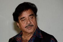 ভোট প্রচারে ধামসা- মাদল বাজালেন শত্রুঘ্ন সিনহা, দেখুন ভিডিও ভোট প্রচারে ধামসা- মাদল বাজালেন শত্রুঘ্ন সিনহা, দেখুন ভিডিও