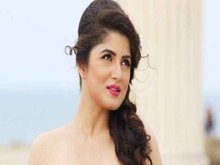 বিপদে শ্রাবন্তী