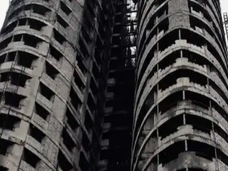 ভেঙে ফেলা হবে বেআইনি ট্যুইন টাওয়ার৷ 