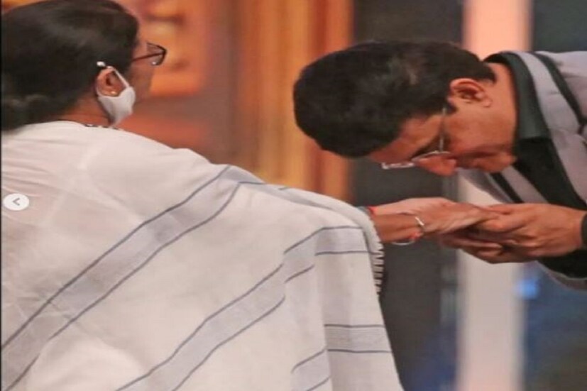 সৌরভ গঙ্গোপাধ্যায় (Sourav Ganguly) থেকে মিঠাই (Mithai), সোলাঙ্কি থেকে জুন আন্টি, অম্বরীশ থেকে টোটা রায়চৌধুরী, তৃণা সাহা থেকে দুলাল লাহিড়ি মায়াবী রাতে যেন নেতাজি ইন্ডোরে বসেছিল চাঁদের হাট ৷ ছবি সৌজন্যে ইনস্টাগ্রাম ৷ 