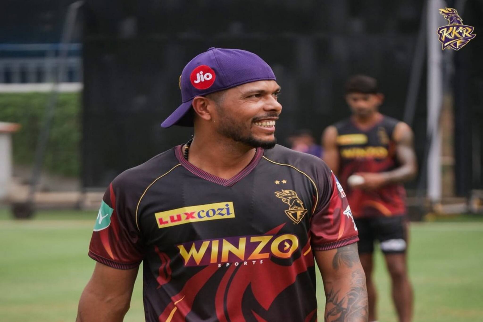 কেকেআরের জার্সিতে নির্বাচকদের জবাব দিতে মরিয়া পেসার উমেশ যাদব