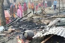 মাঝরাতে দাউ দাউ করে জ্বলছে বাড়ি, মসজিদের মাইকে ঘোষণা শুনে ছুটল পড়শিরা মাঝরাতে দাউ দাউ করে জ্বলছে বাড়ি, মসজিদের মাইকে ঘোষণা শুনে ছুটল পড়শিরা