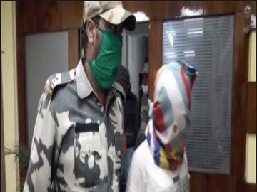 ছাত্র অপহরণের দায়ে ধৃত শিক্ষক৷ 