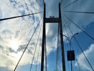 বিদ্যাসাগর সেতুতে টানটান নাটক৷ 