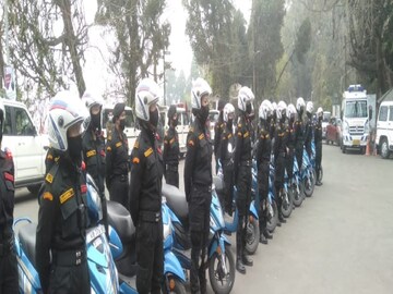 দার্জিলিংয়ে উইনার্স বাহিনী৷ 