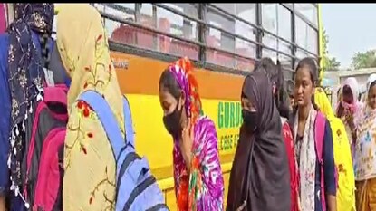 উচ্চ মাধ্যমিক পরীক্ষার্থীদের আনা হল রামপুরহাট উচ্চ মাধ্যমিক পরীক্ষার্থীদের আনা হল রামপুরহাট