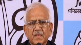 ১৯ লাইনের এই কবিতার ছত্রে ছত্রে আক্রমণ শানানো হয়েছে। ১৯ লাইনের এই কবিতার ছত্রে ছত্রে আক্রমণ শানানো হয়েছে।