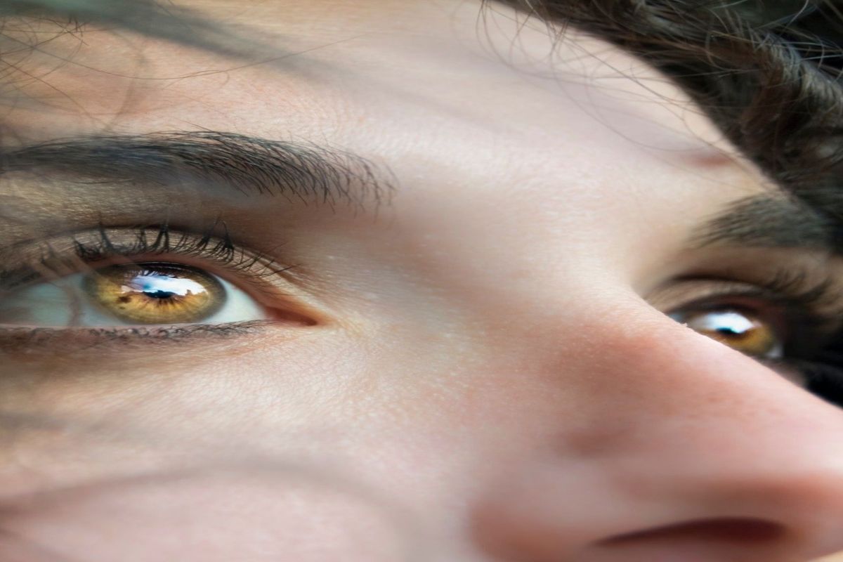 Eye Care Tips: বয়সের সঙ্গে কমে আসে দৃষ্টিশক্তি, সচেতন হন বছরের পয়লা তারিখ থেকেই!