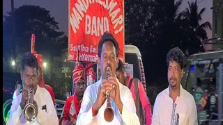 বিয়েবাড়িতে সানাই বাজালেন কাউন্সিলর 