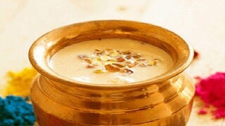 উৎসবে মিষ্টিমুখ হবেই, ক্যালোরি কমাতে দোলের দিন মেনে চলুন এই ডায়েট উৎসবে মিষ্টিমুখ হবেই, ক্যালোরি কমাতে দোলের দিন মেনে চলুন এই ডায়েট