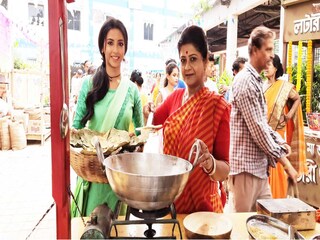 পরপর ৩ কন্যা সন্তান হওয়ায় চরম দুর্ভোগ! মেয়েদের বড় করলেন কীভাবে, চরিত্র নিয়ে বললেন লাবণী