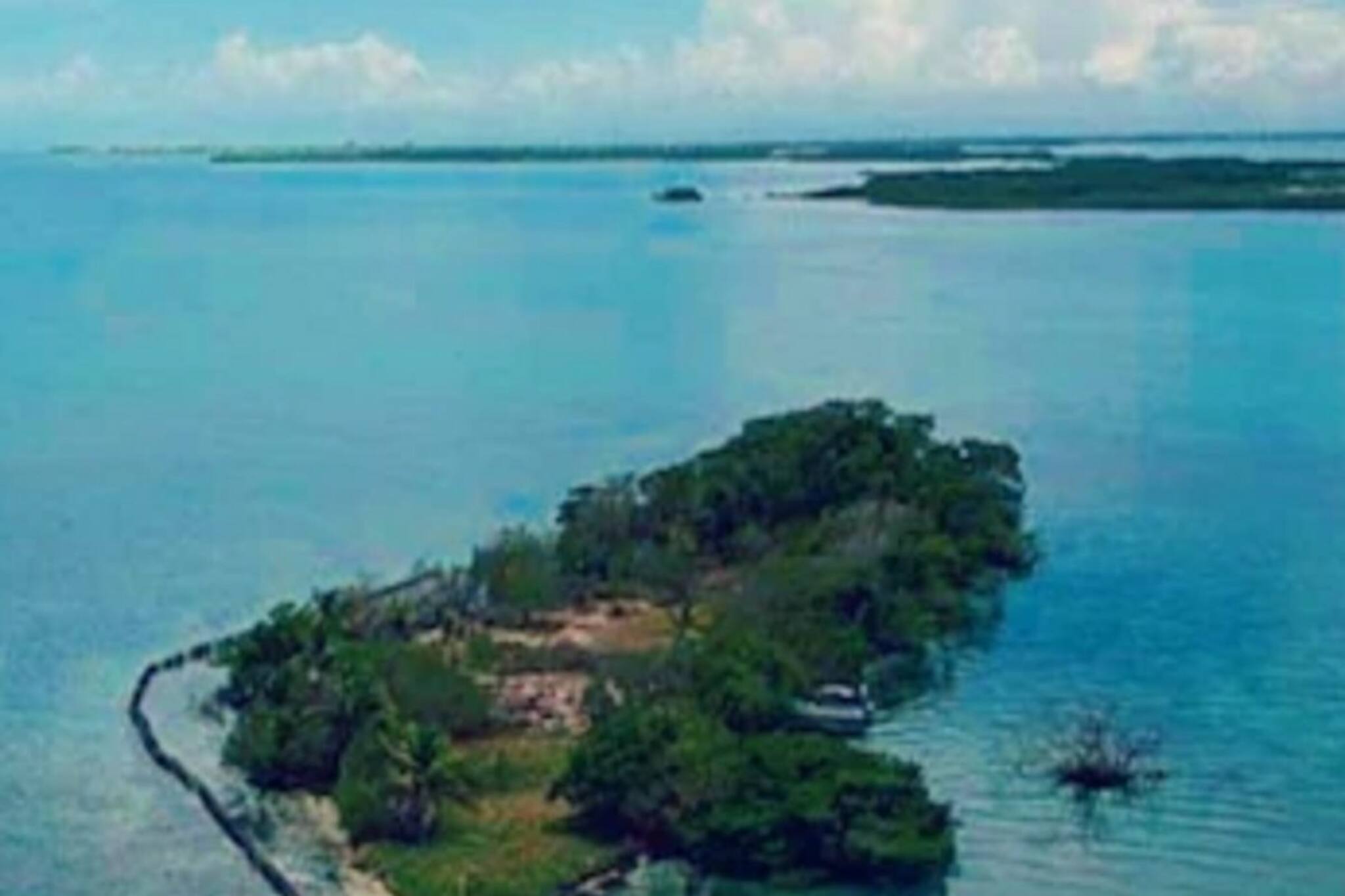 নতুন দেশ প্রতিষ্ঠা! দুই যুবকের উদ্যোগ মেনে নতুন দেশের মালিক হতে পারেন আপনিও