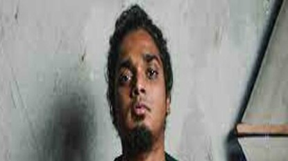 বন্ধুদের সঙ্গে লাদাখ গিয়ে প্রথম হার্ট অ্যাটাক! গল্লি বয় খ্য়াত র্যাপারের মা ভেঙে পড়েছেন
বন্ধুদের সঙ্গে লাদাখ গিয়ে প্রথম হার্ট অ্যাটাক! গল্লি বয় খ্য়াত র্যাপারের মা ভেঙে পড়েছেন