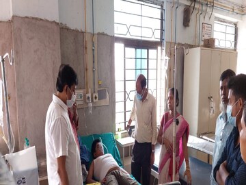 ছাত্রকে ব্য়াপক মারধর শিক্ষকের