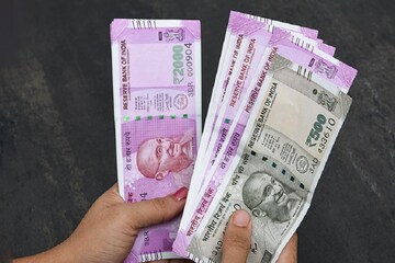 Tax Savings Tips: ১০ নয় ১২ লক্ষ টাকা বেতন হলেও একটি টাকাও দিতে হবেনা কর