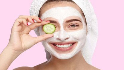 শুনে হয় তো অনেকেই অবাক হয়ে বলবেন যে ফেসিয়ালের জন্য বাড়িতে প্যাক তৈরি করা যতটা সহজ, ব্লিচ তৈরি করা কি ততটাই সহজ হবে? উত্তর হচ্ছে হ্যাঁ, বাড়িতেও ব্লিচ তৈরি করে নেওয়া সম্ভব। শুনে হয় তো অনেকেই অবাক হয়ে বলবেন যে ফেসিয়ালের জন্য বাড়িতে প্যাক তৈরি করা যতটা সহজ, ব্লিচ তৈরি করা কি ততটাই সহজ হবে? উত্তর হচ্ছে হ্যাঁ, বাড়িতেও ব্লিচ তৈরি করে নেওয়া সম্ভব।