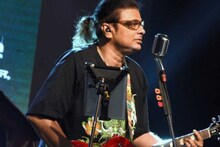 ট্রাকের সঙ্গে গাড়ির ধাক্কা! বড় পথ দুর্ঘটনার হাত থেকে বাঁচলেন সুরজিৎ ও তাঁর দল