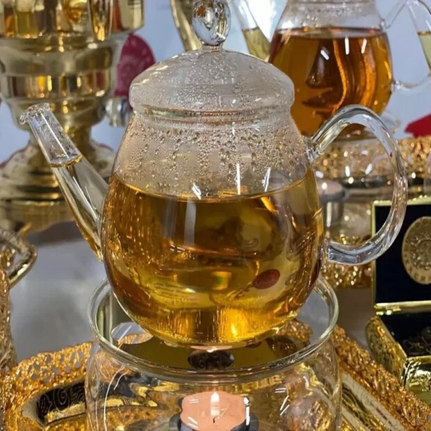  চায়ের নানা রকম প্রকার হয়। এই চা'টি প্রকারগতভাবে ব্ল্যাক টি হলেও স্বচ্ছ পেয়ালায় পরিবেশন করলে এটি সোনালি রঙের হয়ে যাবে। প্রায় সাড়ে চার বছর ধরে বিশেষ পদ্ধতিতে এই চা উৎপাদন করা হয়েছে বলে জানিয়েছে লন্ডন টি এক্সচেঞ্জ।