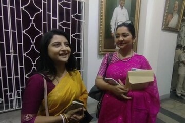 অধ্যক্ষের অনুরোধ রাখলেন অদিতি, বিধানসভায় একেবারে অন্য মেজাজ! অধ্যক্ষের অনুরোধ রাখলেন অদিতি, বিধানসভায় একেবারে অন্য মেজাজ!