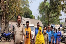 আত্মসমর্পণ হরিশ্চন্দ্রপুর-১পঞ্চায়েত সমিতির নারী, শিশু ও ত্রাণ কর্মাধ্যক্ষের
