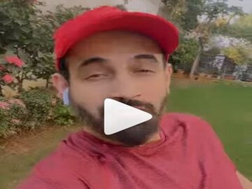Former Indian cricketer Irfan Pathan takes pushpa challege main jhunkunga nehi, video viral - Photo -Instagram/ Video Grab 