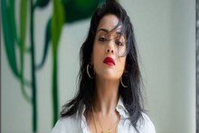 শার্টের বোতাম খুলে বাড়ির বাইরে অভিনেত্রী, সামনে ক্যামেরা, ছবি কাঁপাচ্ছে