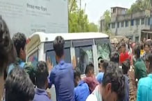 পুলিশের গাড়ির ধাক্কা বাইক আরোহীকে, তার পর? তুমুল অশান্তি এগরায়! পুলিশের গাড়ির ধাক্কা বাইক আরোহীকে, তার পর? তুমুল অশান্তি এগরায়!