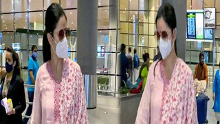 আরও একটি কারণে জল্পনা তৈরি হয়। বিমানবন্দরে বেশ কিছুদিন আগে এক ঢিলেঢালা সালোয়ার কামিজে দেখা গিয়েছিল ক্যাটরিনাকে। তার পরেই যেন জল্পনা আরও বেড়ে যায় তাঁর গর্ভাবস্থা নিয়ে। নেটিজেনরা মনে করেন, বেবি বাম্প ঢাকার জন্যই এই পোশাক পরেছেন। 