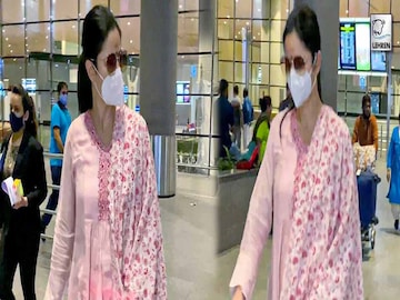 আরও একটি কারণে জল্পনা তৈরি হয়। বিমানবন্দরে বেশ কিছুদিন আগে এক ঢিলেঢালা সালোয়ার কামিজে দেখা গিয়েছিল ক্যাটরিনাকে। তার পরেই যেন জল্পনা আরও বেড়ে যায় তাঁর গর্ভাবস্থা নিয়ে। নেটিজেনরা মনে করেন, বেবি বাম্প ঢাকার জন্যই এই পোশাক পরেছেন।  আরও একটি কারণে জল্পনা তৈরি হয়। বিমানবন্দরে বেশ কিছুদিন আগে এক ঢিলেঢালা সালোয়ার কামিজে দেখা গিয়েছিল ক্যাটরিনাকে। তার পরেই যেন জল্পনা আরও বেড়ে যায় তাঁর গর্ভাবস্থা নিয়ে। নেটিজেনরা মনে করেন, বেবি বাম্প ঢাকার জন্যই এই পোশাক পরেছেন।