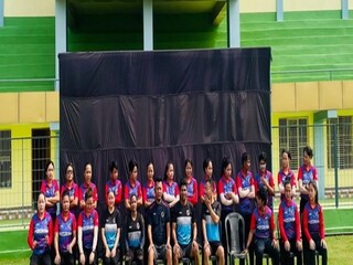 Birbhum News:  By following covid 19 protocol women's friendly cricket match started