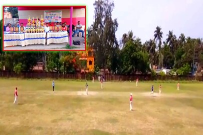 অশোকনগর স্টেডিয়ামে খেলা