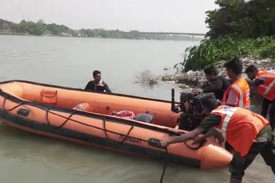 বহরমপুরে উদ্ধার কাজে নামানো হয়েছে বিপর্যয় মোকাবিলা বাহিনীকে