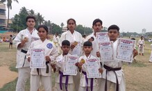 ক্যারাটেতে ৬টি সোনা, ৩টি রূপো ও ১টি ব্রোঞ্জ পদক এল কান্দির ঝুলিতে ক্যারাটেতে ৬টি সোনা, ৩টি রূপো ও ১টি ব্রোঞ্জ পদক এল কান্দির ঝুলিতে