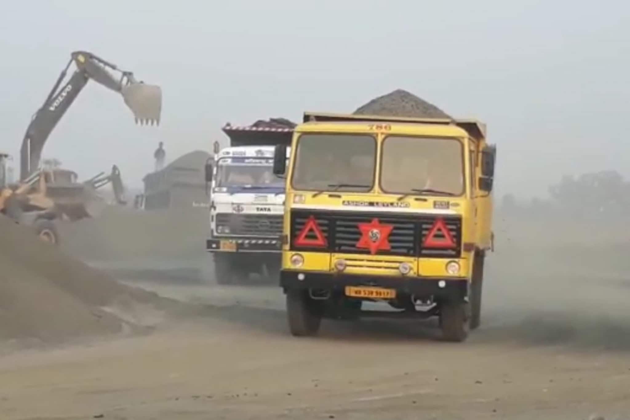 ডেউচা পাচামি শিল্পের বিরোধিতার মাঝে জমি দিতে রাজি একাংশ